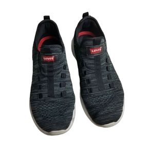 Levi's Mesh Trainers, Mens 9 They don't have laces The shoes